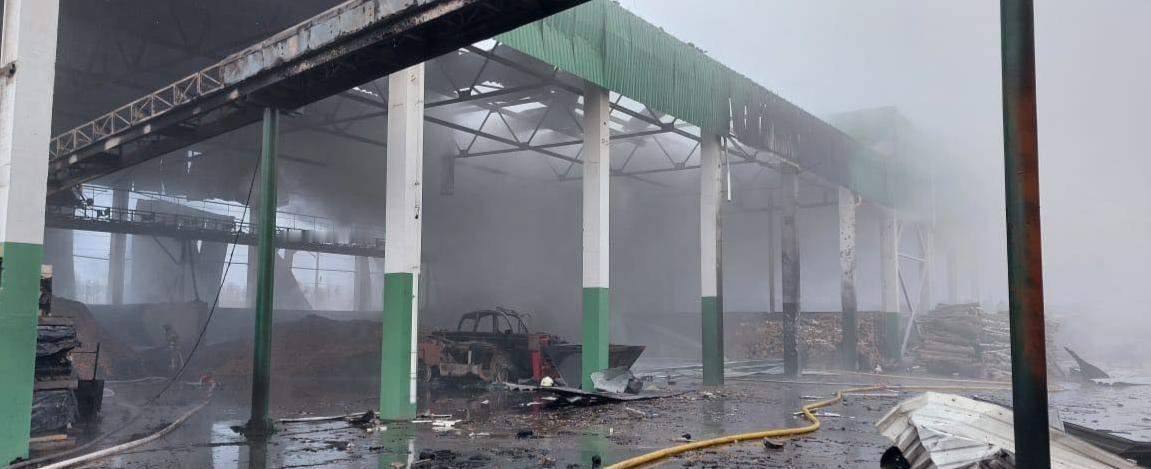 “炸！炸！炸！”俄军开始炸乌克兰生物能源发电厂。当地时间11月10日，乌克兰方面