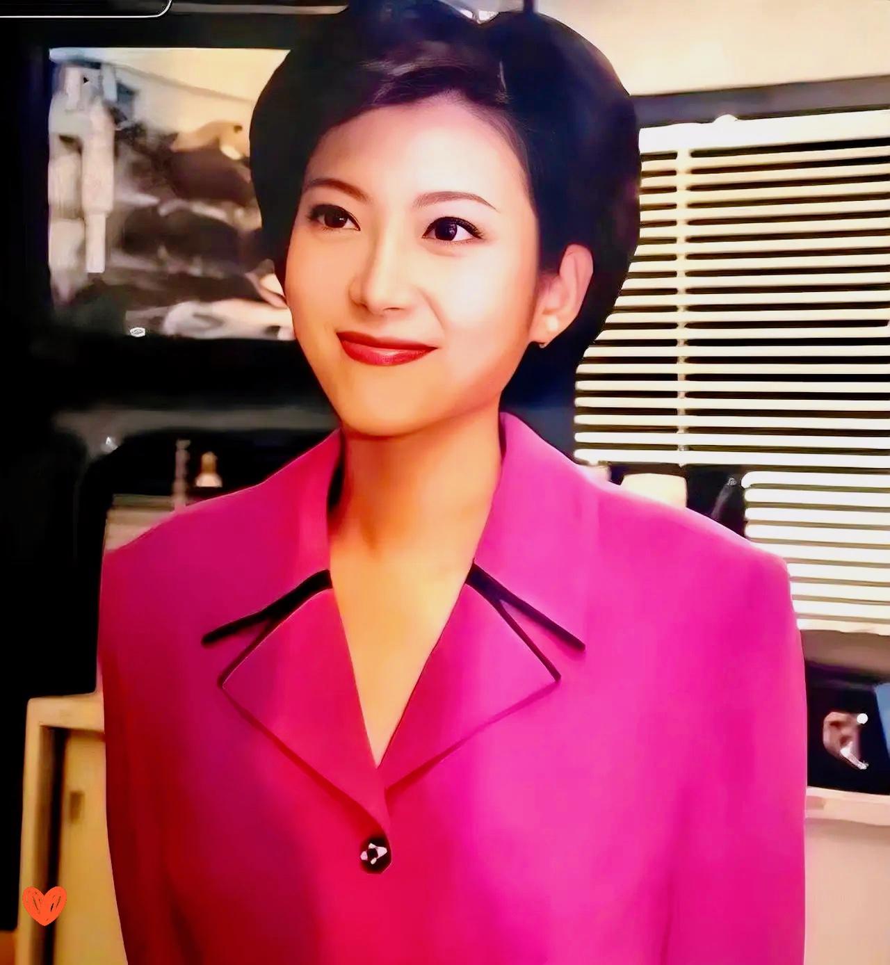 看到吴中纯离世的消息，心里堵得慌！56岁的她从确诊T细胞淋巴癌到离开仅29天，