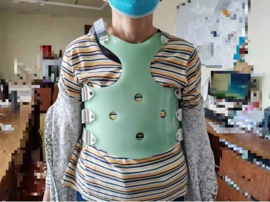 一吃就是6年，她竟变成“玻璃人”！医生：早该减量了，很多人不知道，最佳服用时间是