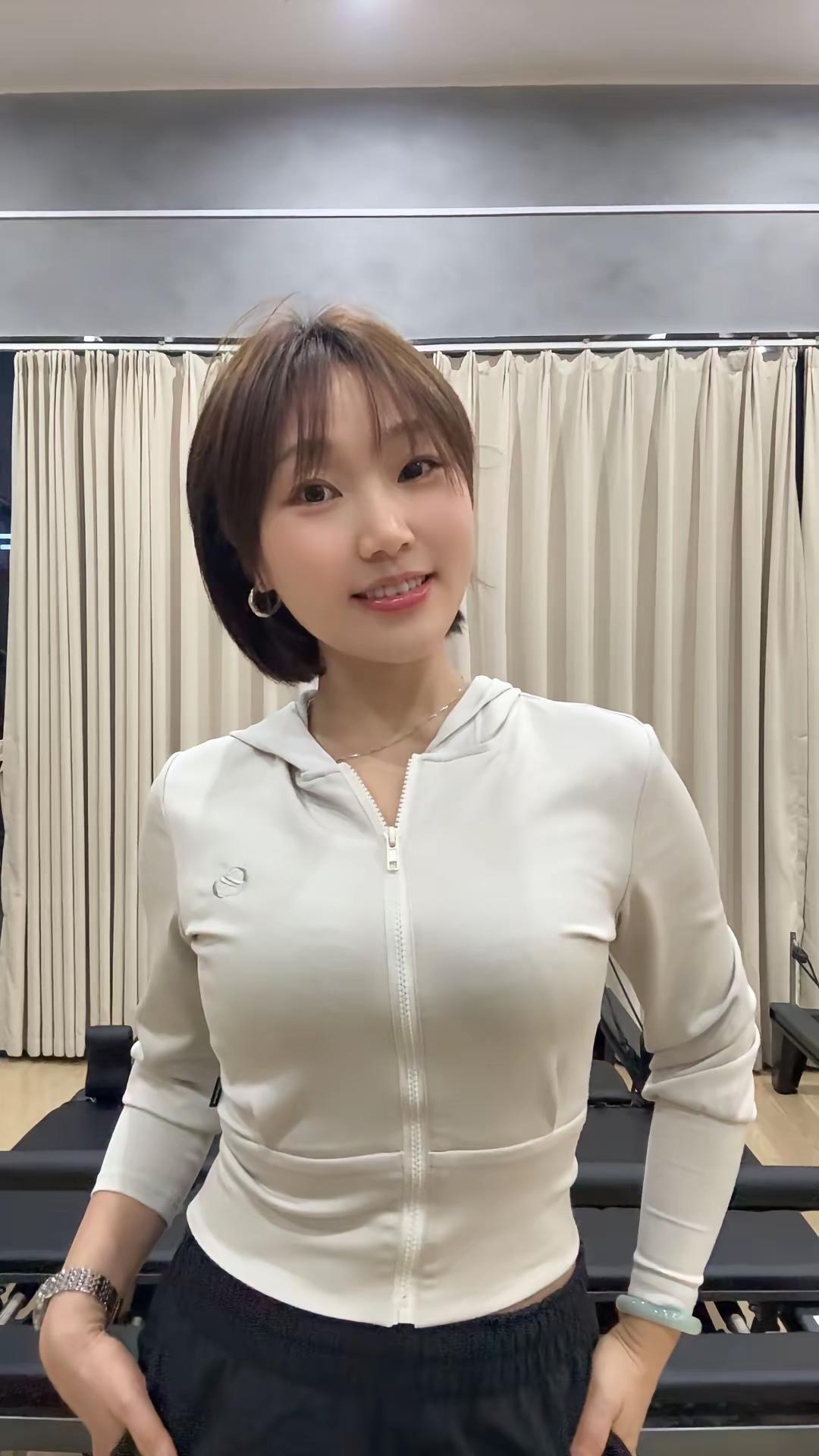 “浅浅喜，静静爱，深深懂得，淡淡释怀，唯愿