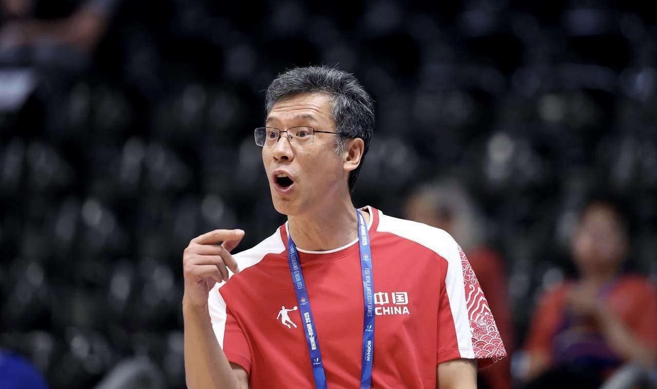 我个人觉得适合当中国女篮主教练还有以下5个人：1、李笋南（概率：35%）刚带