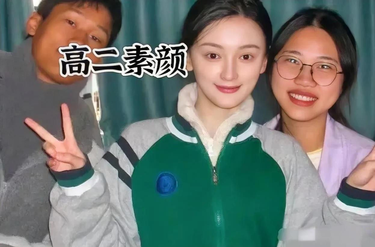 朋友说，为什么整容脸一眼就看的出来我说。但凡没瞎，都看得出来以前的她，漂亮大