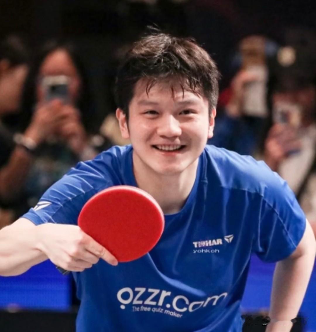 想要成为优秀运动员也要有高智商，樊振东就是个例子。他父亲高考的时候是县里的状元