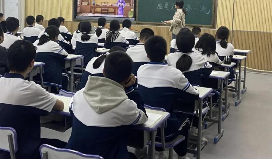 为什么我们要拼尽全力考上更好的高中？这3个现实原因，家里有初中生的，建议转给孩子