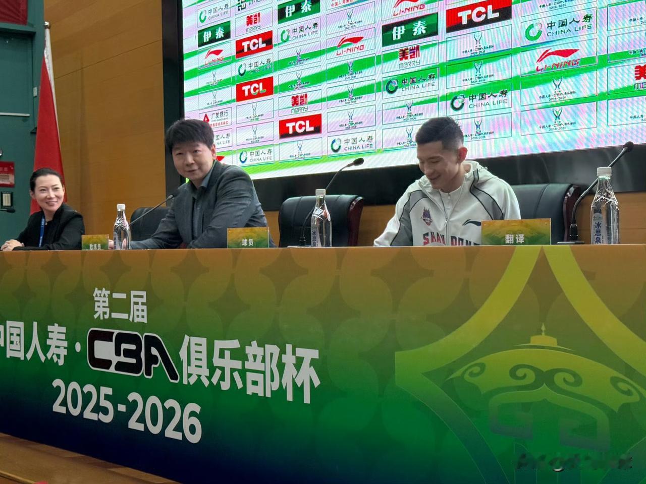 不吹不黑，陈林坚已成山东大腿，最稳定得分手没有之一！昨晚俱乐部杯赛山东男篮89: