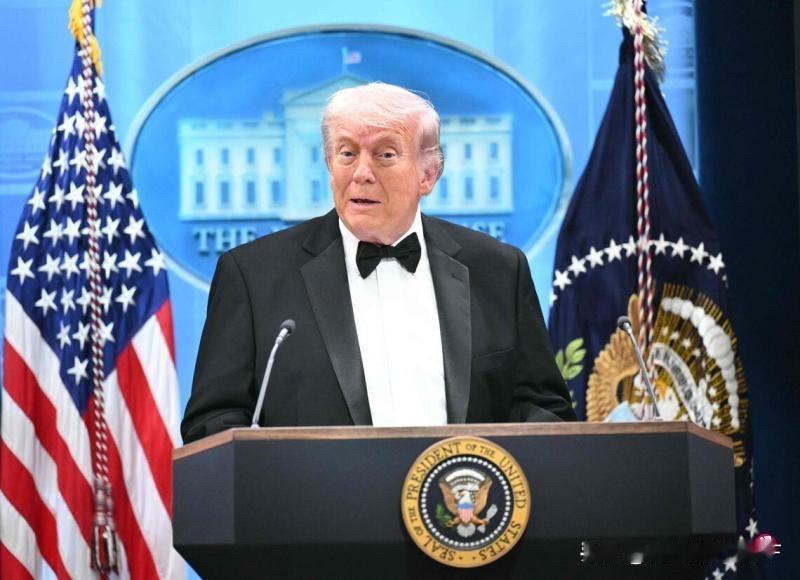 特朗普访华前！白宫爆发争吵，美贸易代表：去这么多人，让中国小瞧咱特朗普心腹戴