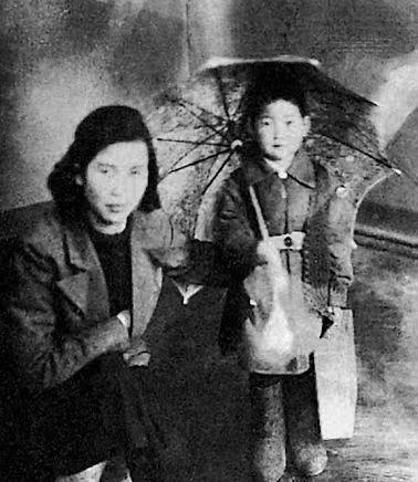 1984年贺子珍去世，碍于贺子珍的身份特殊，上海市委并不知道应该如何筹办贺子珍的