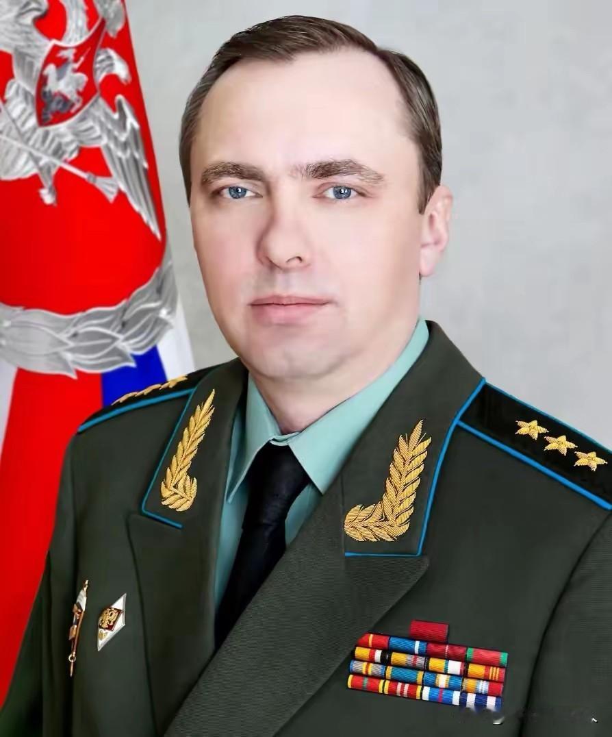 这个也走了？没几个人知道他是谁？不过，他长得有点像乌克兰人。[捂脸哭]