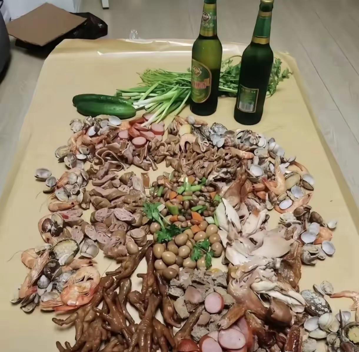 这一桌菜是贵客才能享受到的，很多人可能觉得没有胃口，那是因为你们没有这个口福！