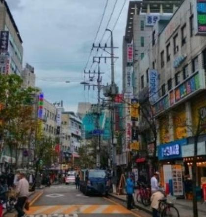 继新加坡、马来西亚之后，美国华人发声！美国华人表示，中国人不要自以为是，现在连韩