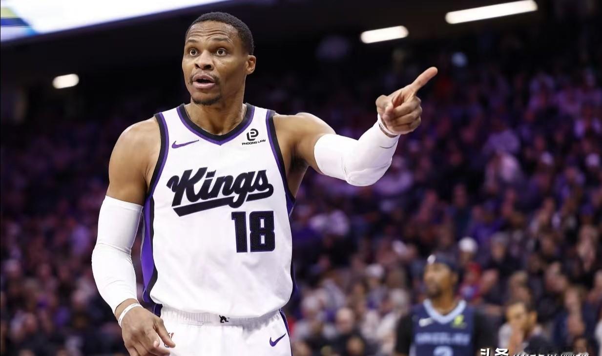 三分球在2024年，杀死了威斯布鲁克。你看到的数据滑坡：从雷霆场均23+7+8