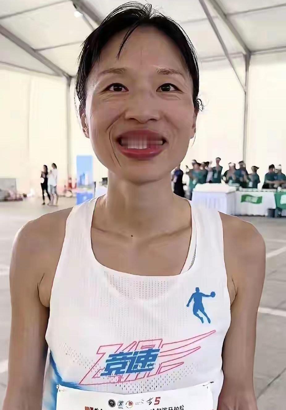 马拉松冠军、中国最快女护士为什么得不到大家的支持和同情？张水华，这名被称为中