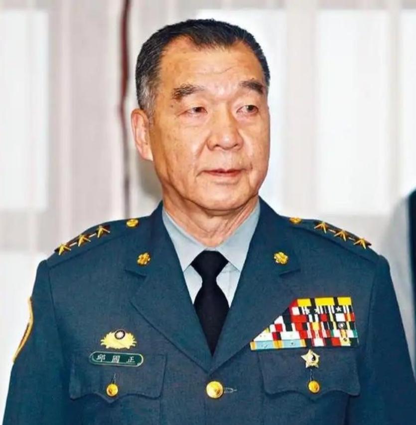 你要打多久我就奉陪多久！只要大陆军机敢越线，台军就敢开第一枪击落。这话曾从邱国正
