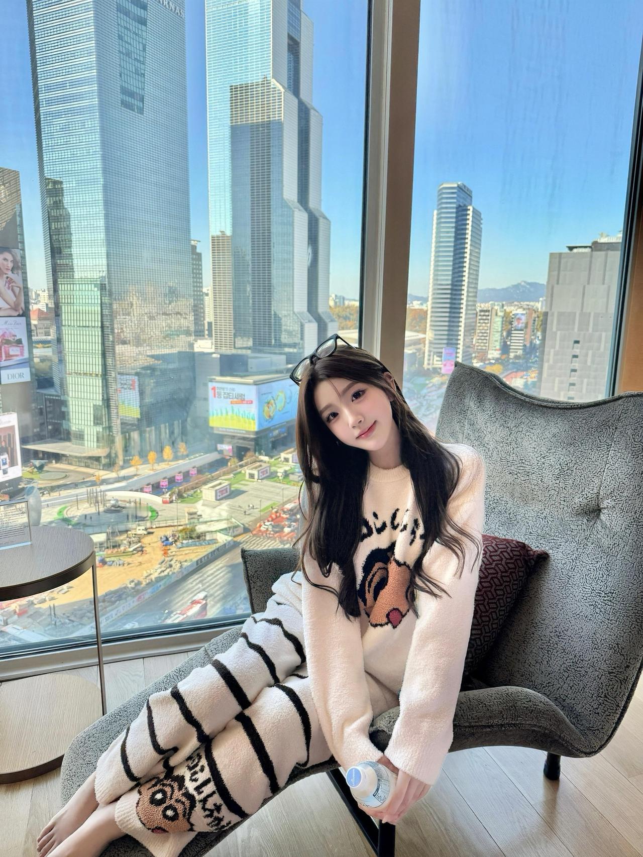 我的今日状态：😁轻松愉快我这里的天气：☀️晴天