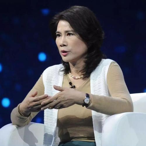 谁能想到荷兰冻结闻泰资产这出大戏，最值得点赞的居然是董明珠？几个月前她果断减持闻