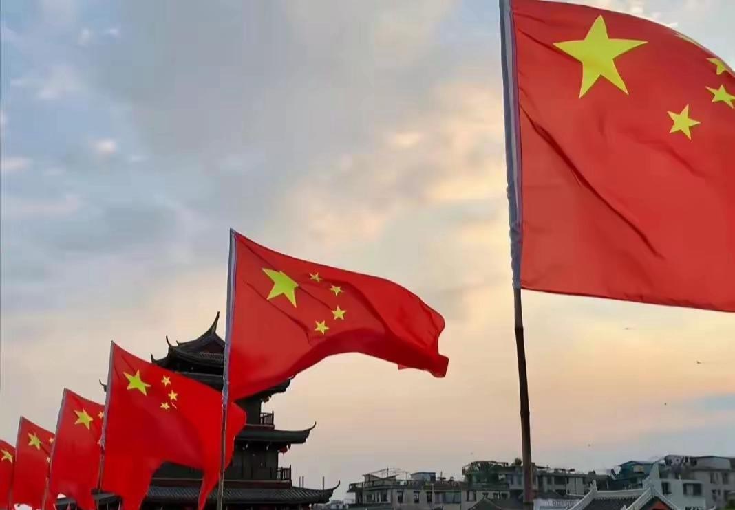 中国已经做好最坏打算了！不是派兵，不是站队，而是把粮仓、管线、中亚通道和人民币