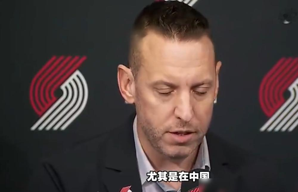 开拓者总裁亲口承认了，选杨瀚森就是看中中国市场。原话是：我们去年选中了杨瀚森，这对我们帮助巨大，帮助