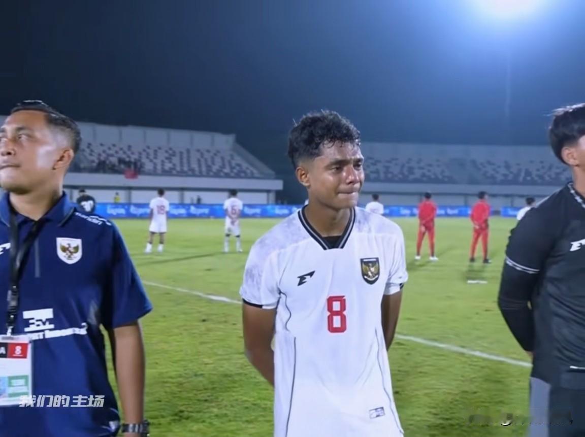 7:0！热身赛被我们的U17踢成了“友尽赛”，把印尼U17打哭了，这届U17究竟