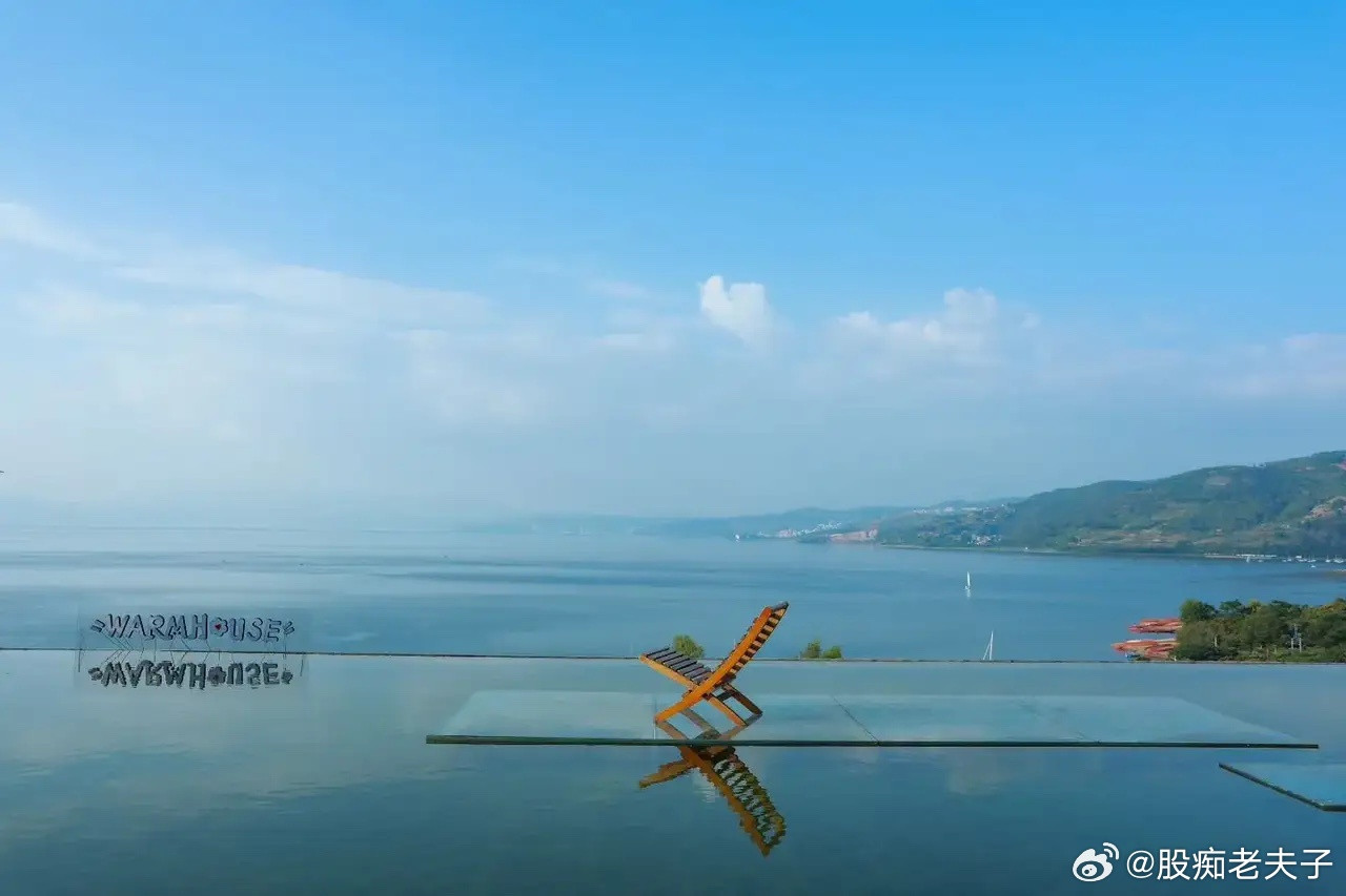 普通人买股别瞎折腾，就一条：在尽量低价位拿住优质股票。回顾过去，2008年、20