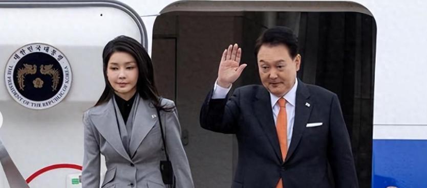 李在明为什么对尹锡悦夫妇赶尽杀绝，就连最后一丝尊严都不放过？说白了，这个理由其