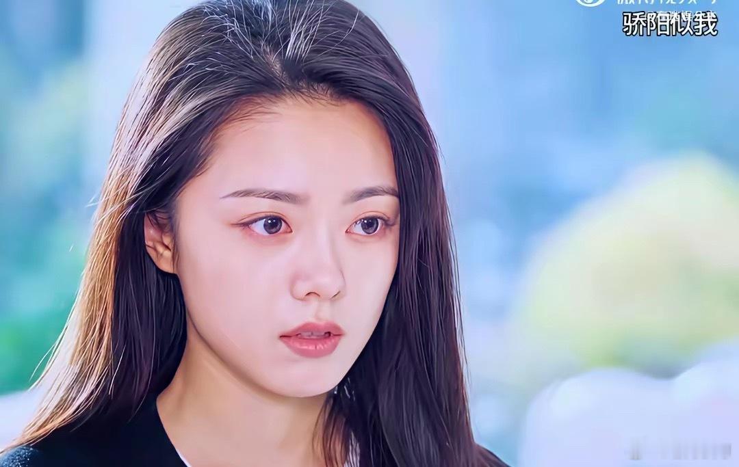 顾漫的金字招牌，这次砸自己手里了。《骄阳似我》播到第三天，播放量才蹭到1200万