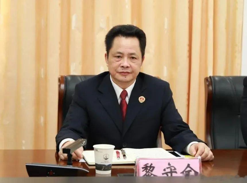【“内鬼”黎守全，落马】据广西壮族自治区纪委监委8月21日消息：广西壮族自治区纪