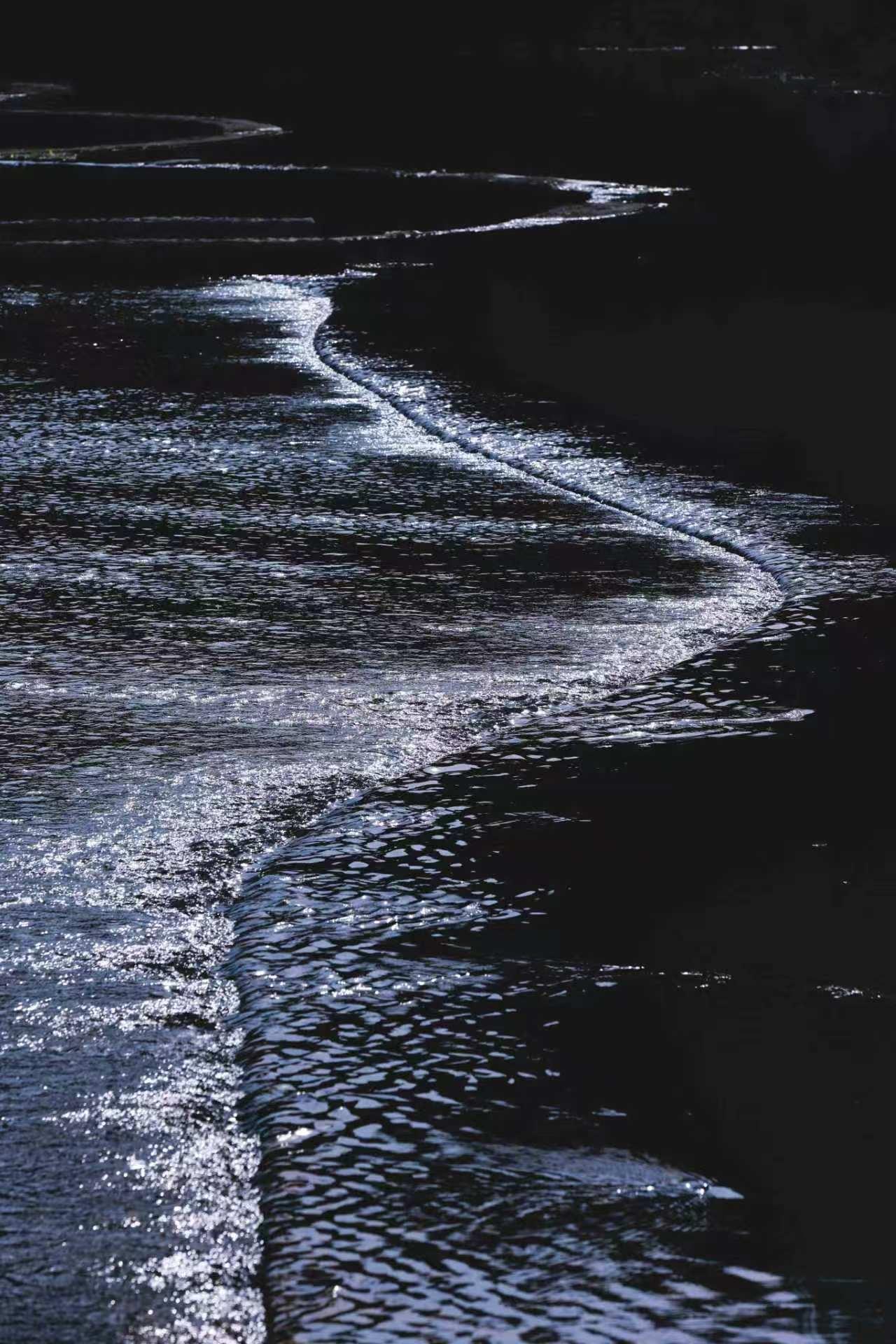 夜凉如水一曲水波痕​跌宕九转回飘雪浮光醉惊觉星河沉（原创摄影）​