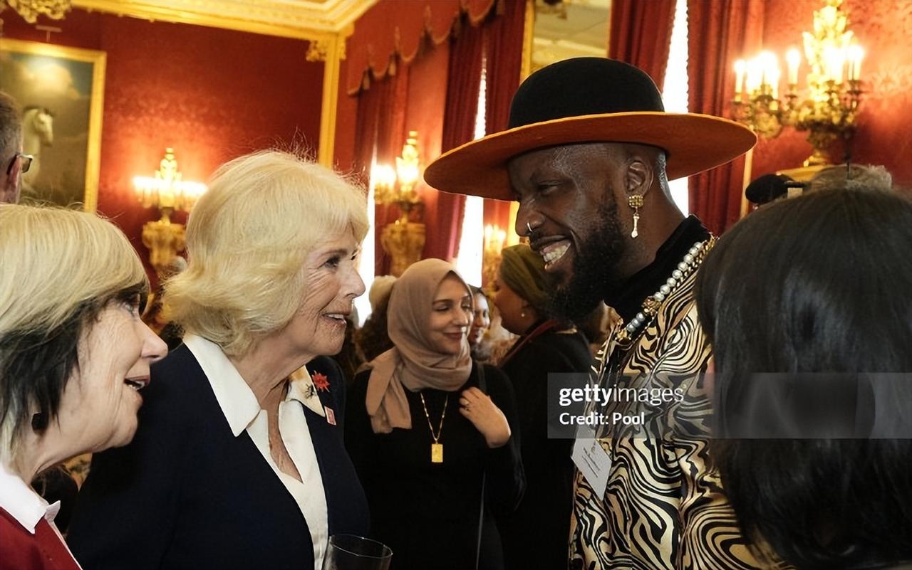 3月10日，卡米拉王后在伦敦圣詹姆斯宫举办招待会，以庆祝国际三八妇女节和世界妇女