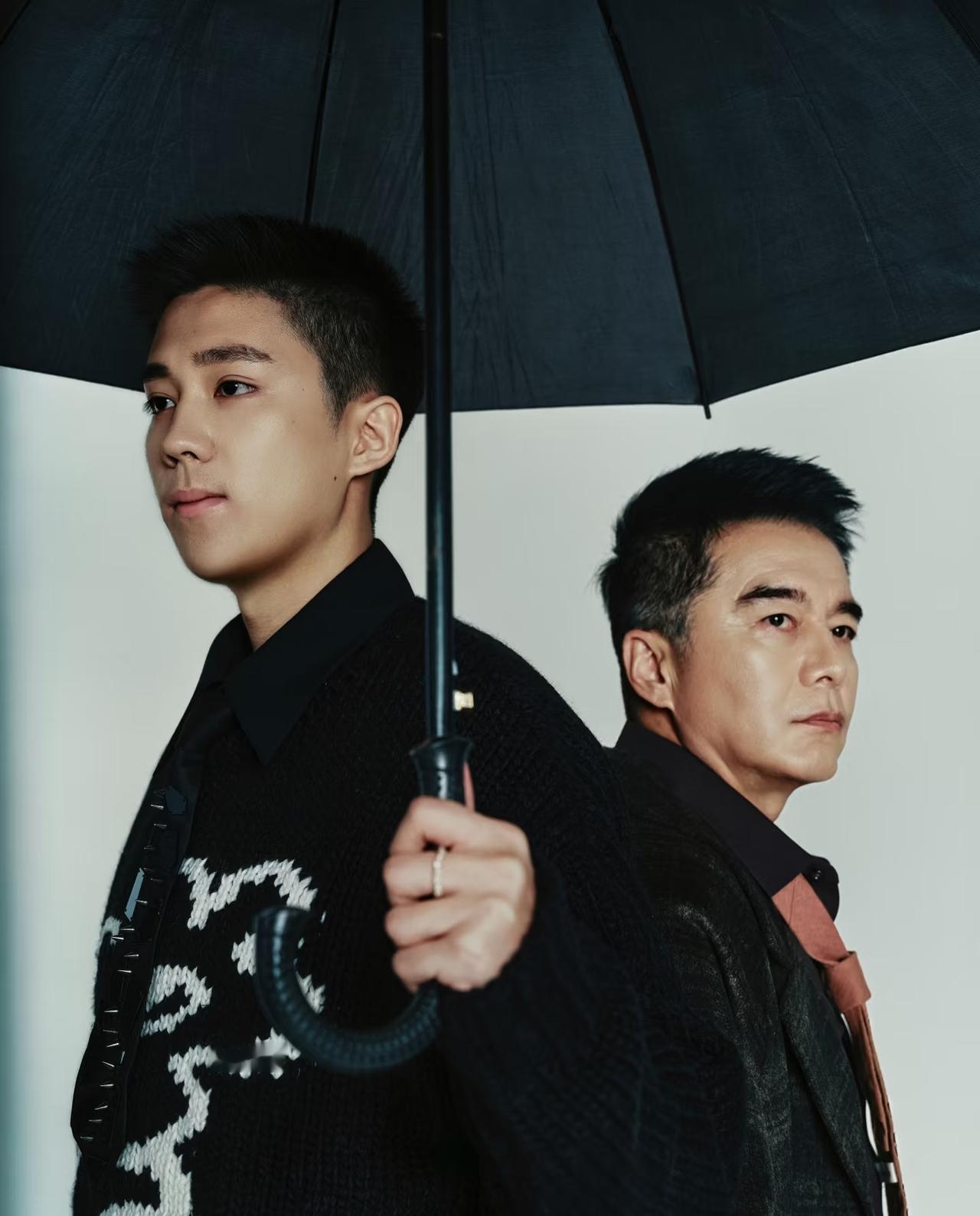 许亚军和儿子同框拍摄时尚大片，这是他和前妻何晴的孩子，名字也很浪漫叫：许何！这孩