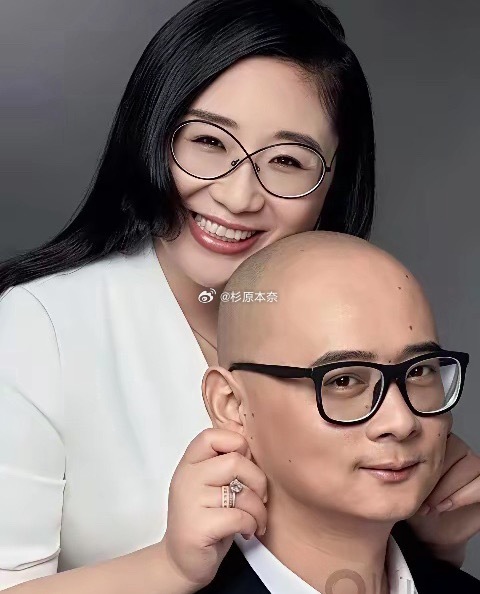 离婚两年多，傅首尔已成功减重约40斤，如今的她专注于提升自己