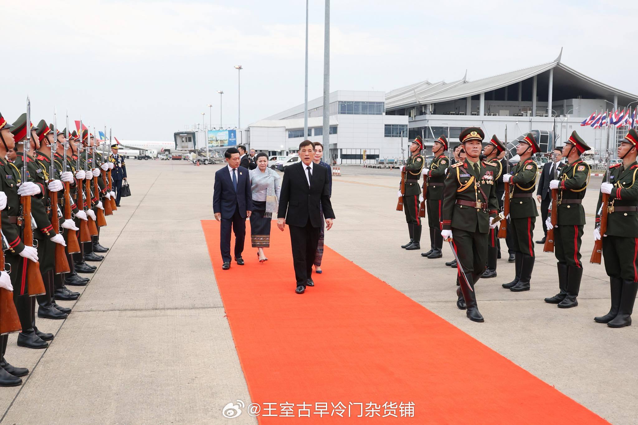 王室王室泰国王室素娘娘2026年3月18日，狗哥素娘娘结束访问返回暹罗。