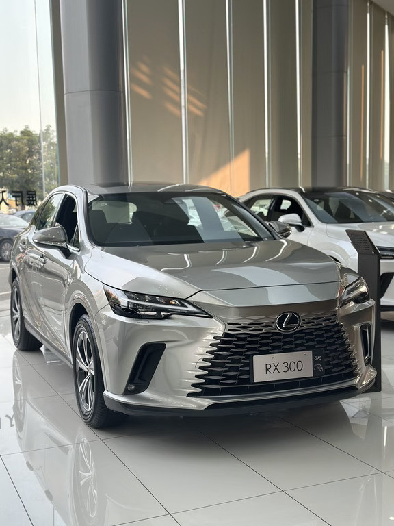 雷克萨斯RX300，谁会拒绝？