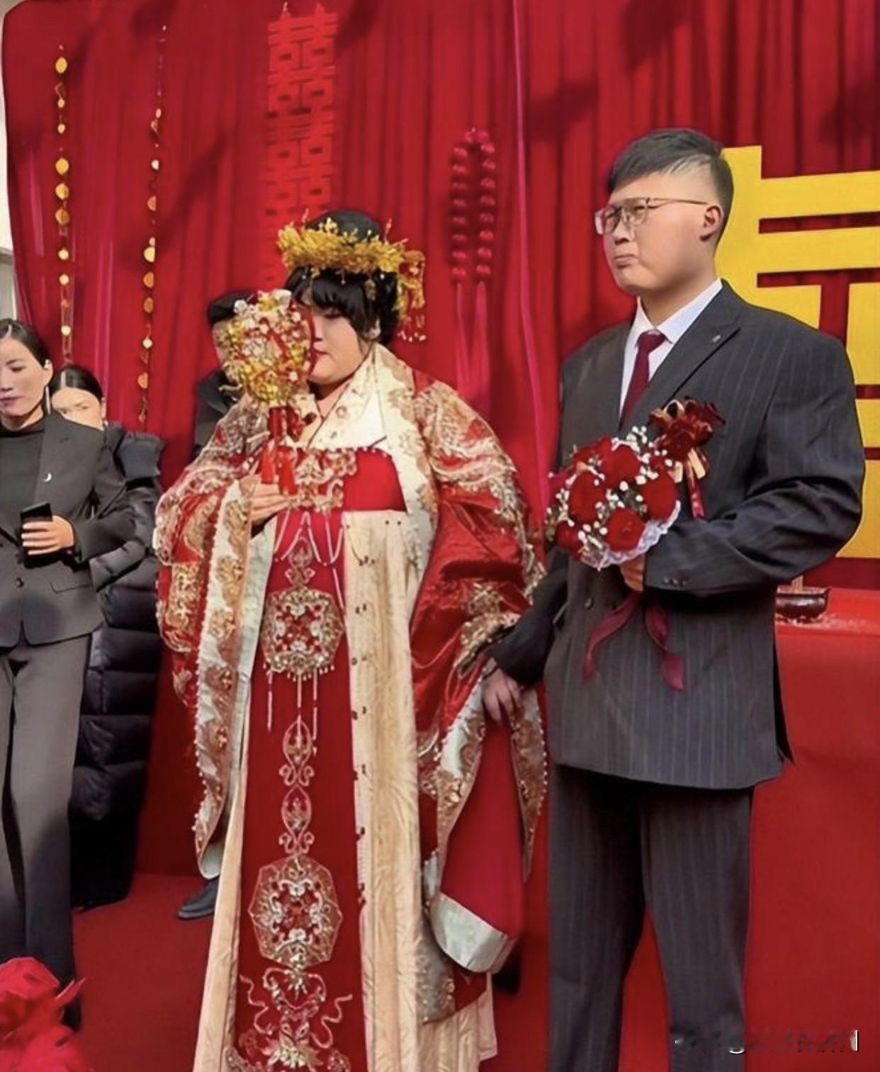 “大衣哥”在女儿出嫁后，首次接受采访，透露了自己女儿出嫁带的嫁妆……说句实