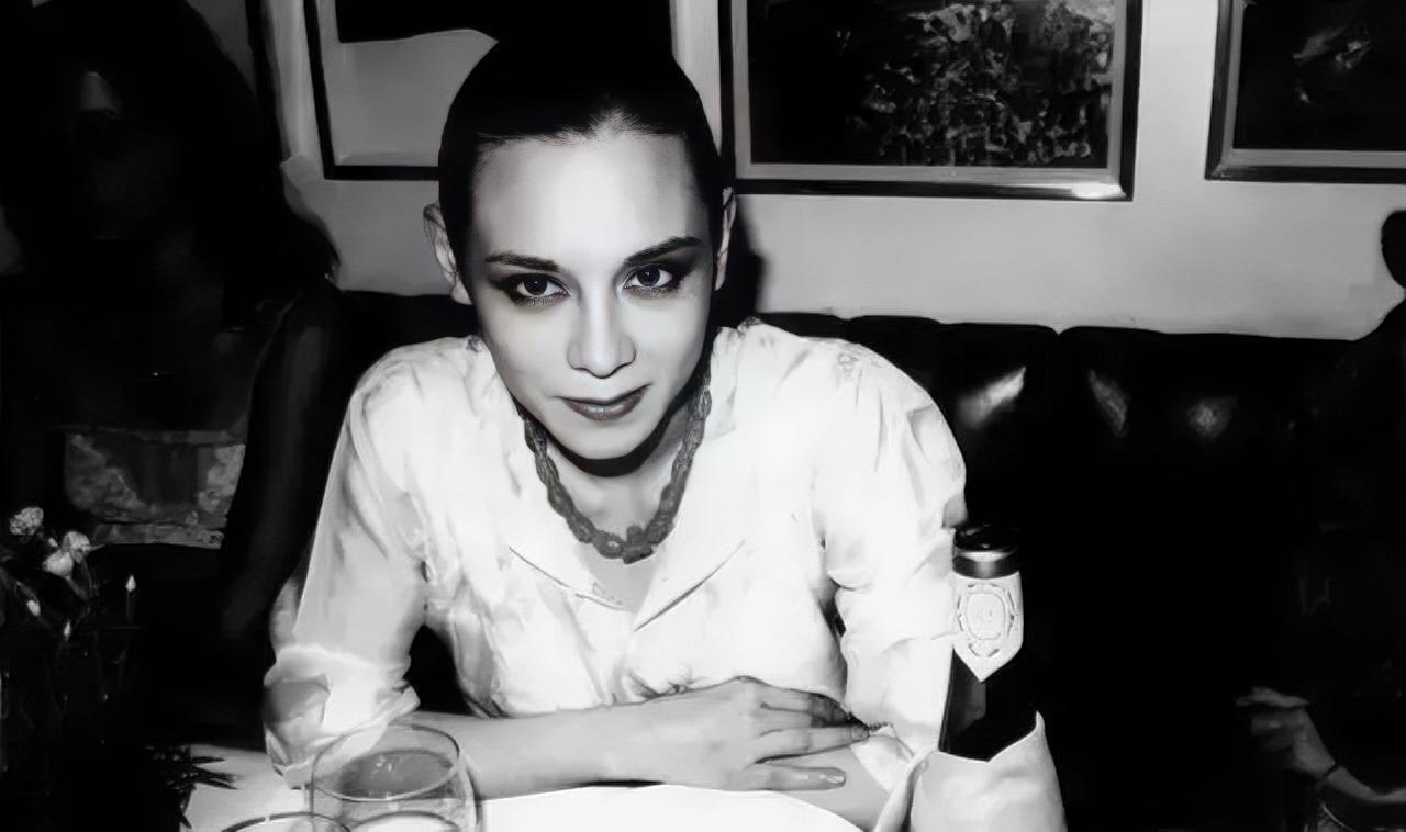 美日混血的国际超模兼珠宝设计师周天娜曾说：“我以前以为，性开放是自由。后来我才知