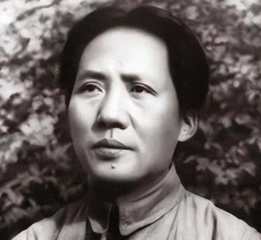 强渡乌江立下大功却因职务不满离开八路军，毛主席为他求情让其留活路1934年12