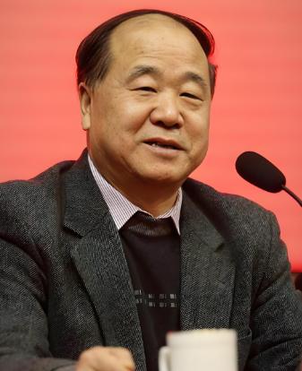 莫言扎心又现实的话：“所有不关心政治的人，实际上都没有意识到自己是人类。