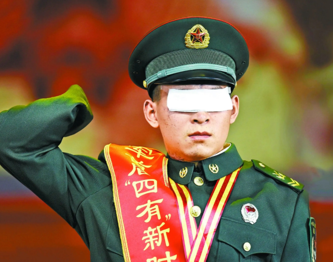 杜富国现在一个月领多少津贴，国家给了什么待遇？不夸张的说，多高待遇都是不够！