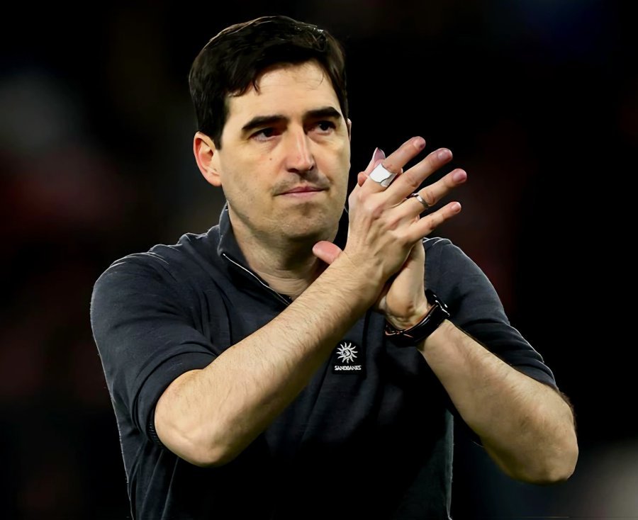 切尔西现在正在考虑一份约7到8人的名单，以便于确定谁将成为球队主帅，伊劳