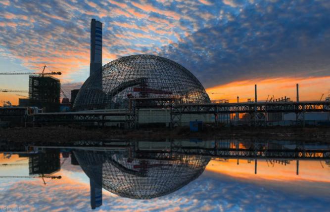 中国钍反应堆项目首席科学家在电脑前去世，项目历史性突破前2025年