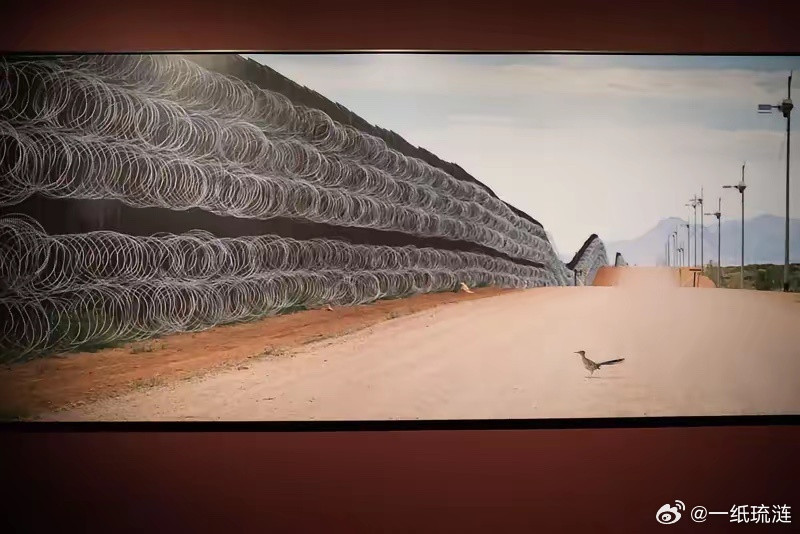 刚看到的，伊拉克那边玩真的了。伊拉克民兵武装“伊斯兰抵抗组织”今天发了个声明：向