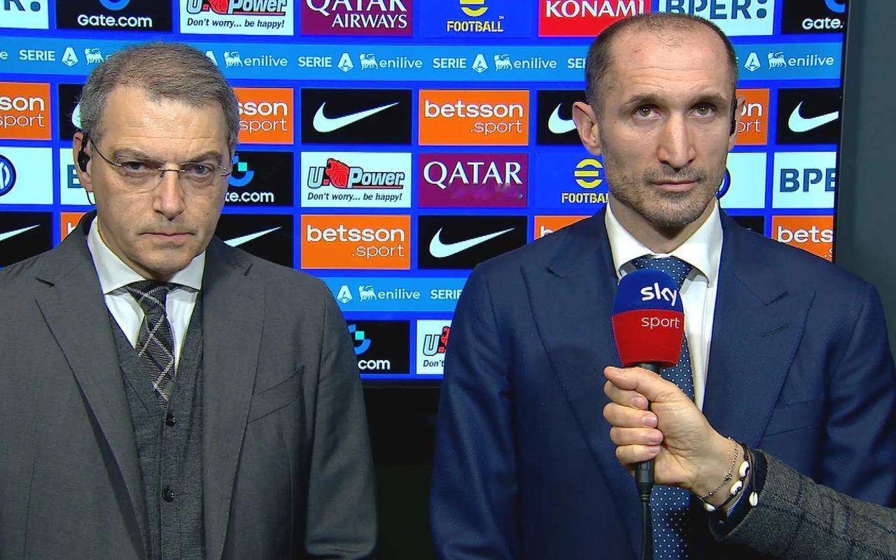 科莫利、基耶利尼恐面临禁赛处罚卡卢卢吃到第二张黄牌后，尤文图斯CEO科莫利和