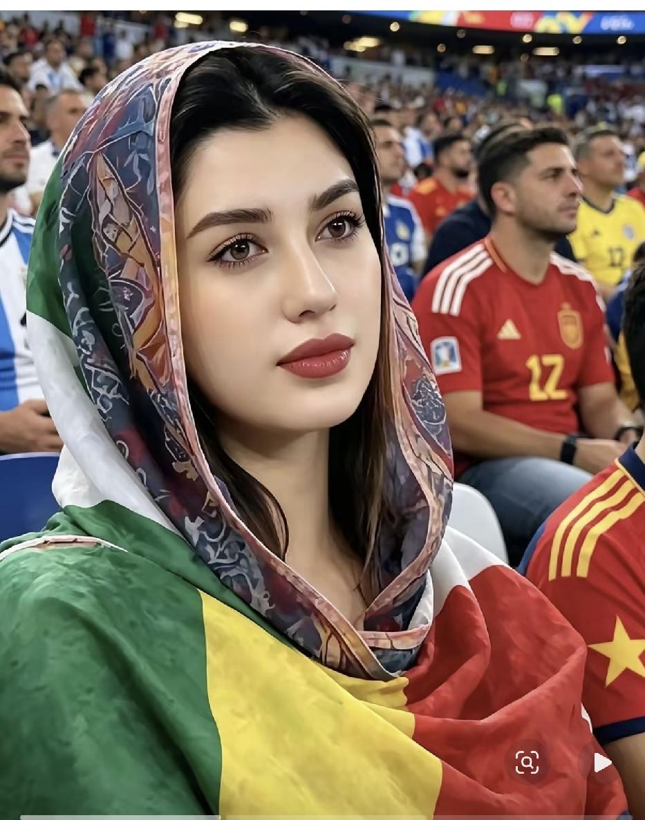 世界杯历史上最美的女球迷出庐，世界杯期间网友们推荐的这位美女，不知道来自哪个国家