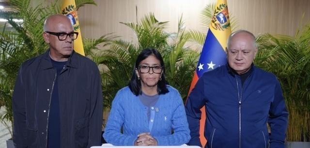 这场突如其来的大地震把委内瑞拉打了个措手不及。就在地震发生后不久，代总统罗德里格
