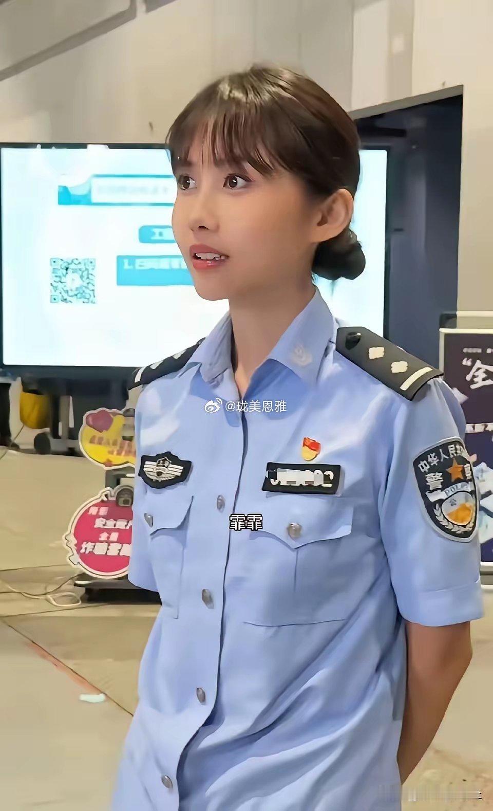 王晶当年也说她不漂亮，只不过包装过才不一样你可以去看看访问王晶的视频