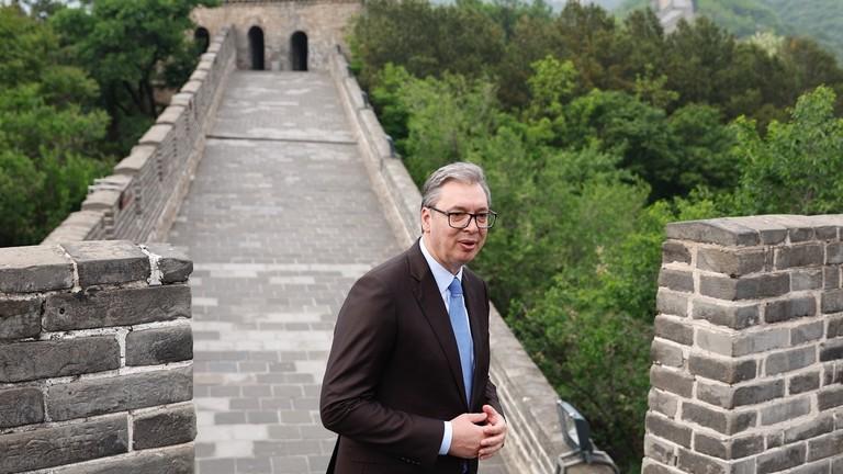 塞尔维亚总统武契奇：你们干脆列个清单，详细列出我能见谁、不能见谁得了。近期塞