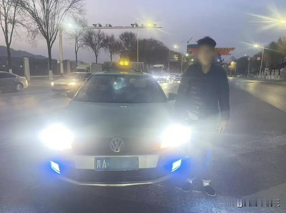 在爱车上做手脚，西宁这3个尕姑舅被抓现行！寻着招榔头，交警“满足”你啦！好好