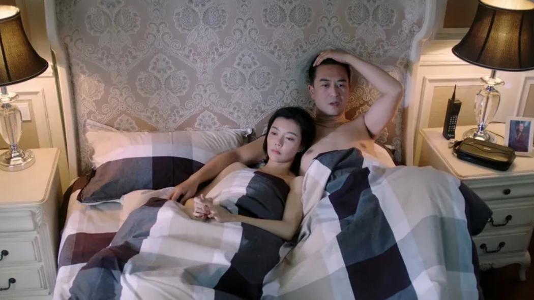 中年恋爱“晚熟恋人”很多男女都是在第一次婚姻离婚后，才真正开始谈恋爱的，这种