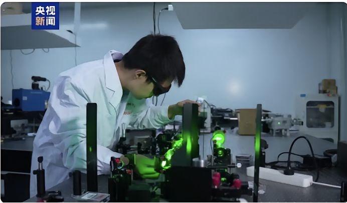 中国又多了一张王牌！中国科研人，太牛了！中科院新疆理化技术研究所的潘世烈团队