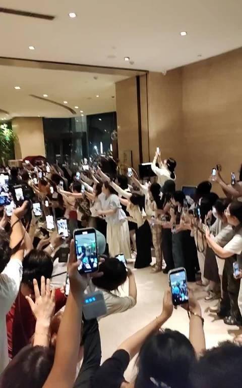 成毅赴山海今晚又又又又加广了，剧还没播完已创下联播剧招商品牌史冠，联播剧单集时长