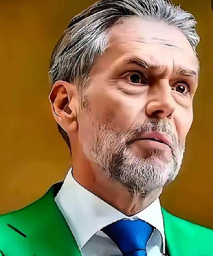 随着中国对荷兰半导体稀土的管控限制，正当大家以为荷兰会服软的时候，10月31日，